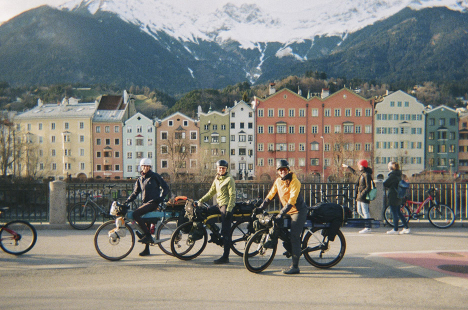 Die Dolomiten: Bikepacking und Skifahren