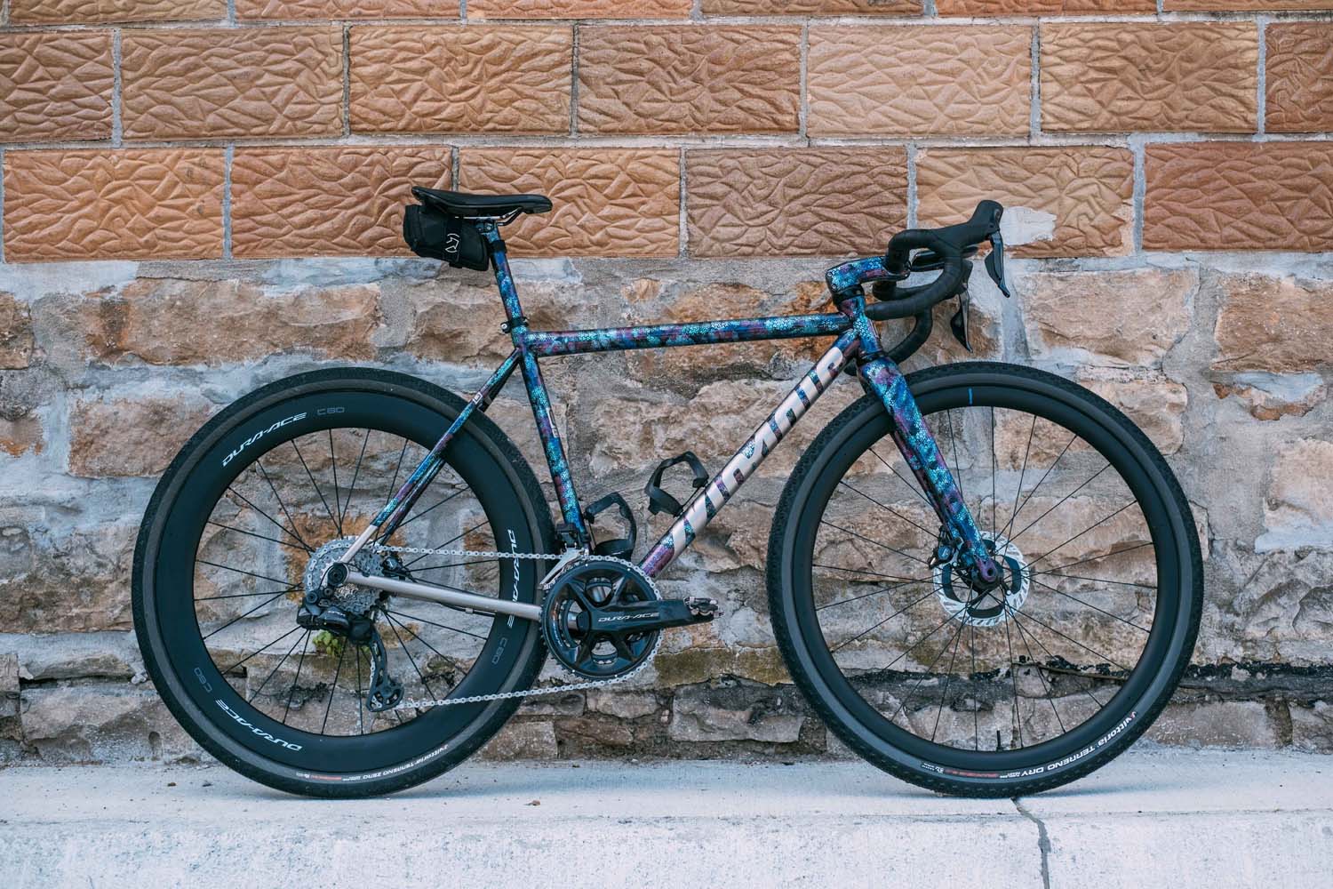 Kristen Legan's custom Unbound gravel bike