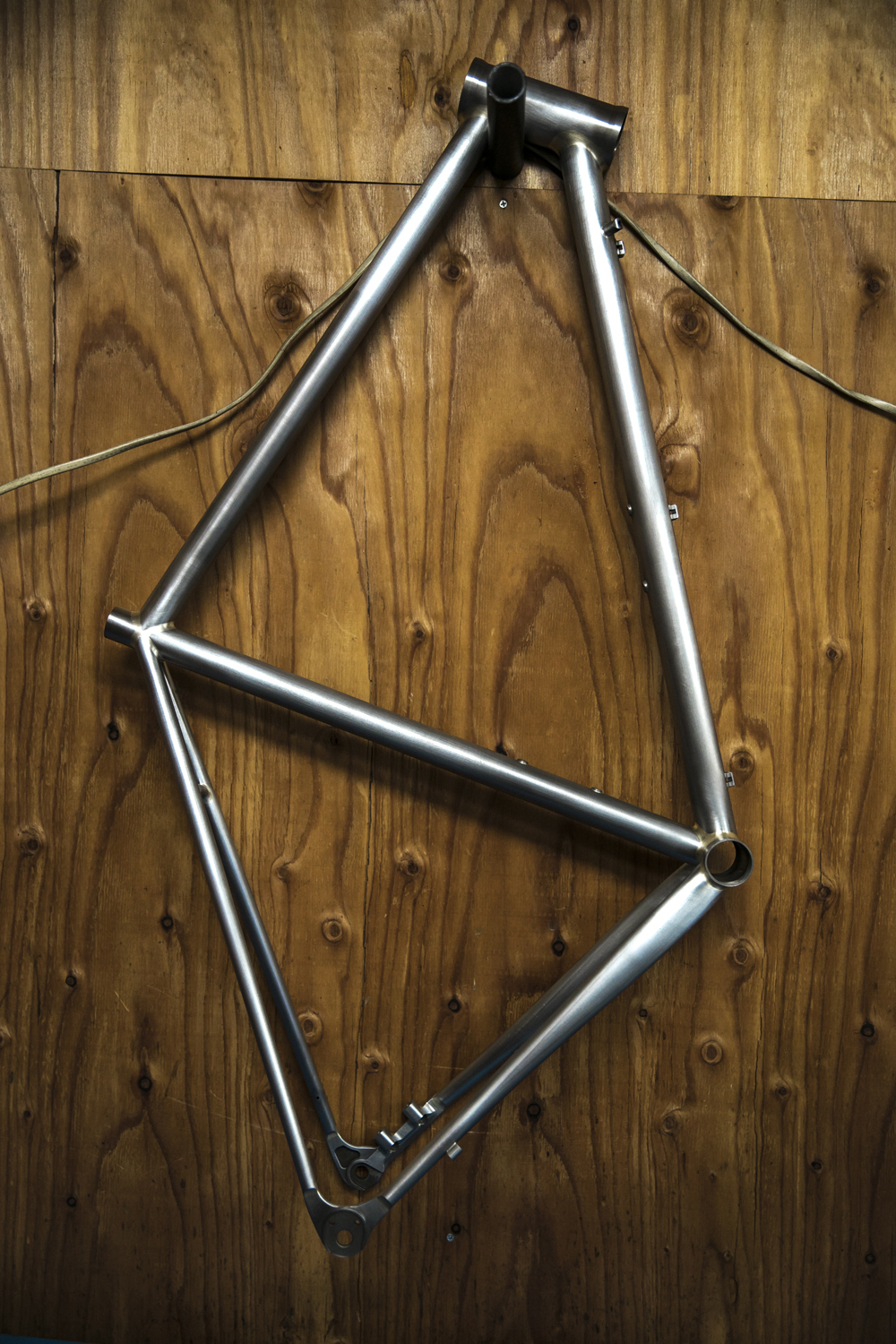 Corner custom gravel bike frame